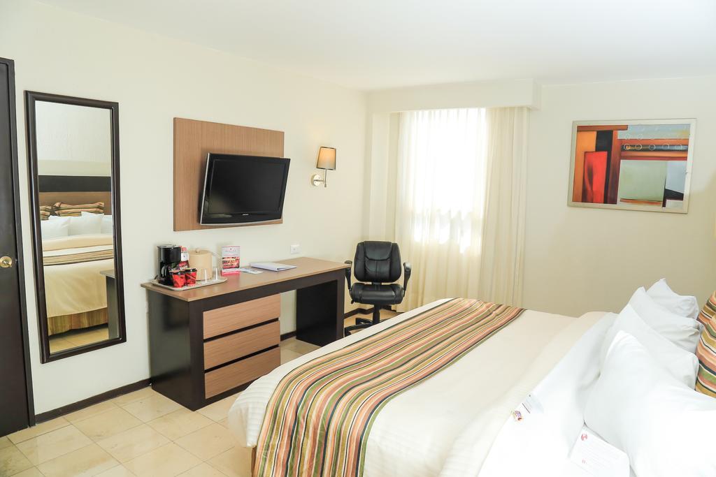 รามาดา โอลา กูเลียกัง Hotel คูเลียคัน ภายนอก รูปภาพ